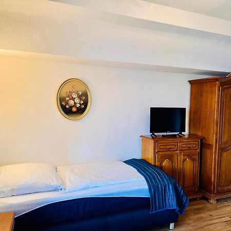 Altstadthotel Hayk Am Rhein Koln Bagian luar foto