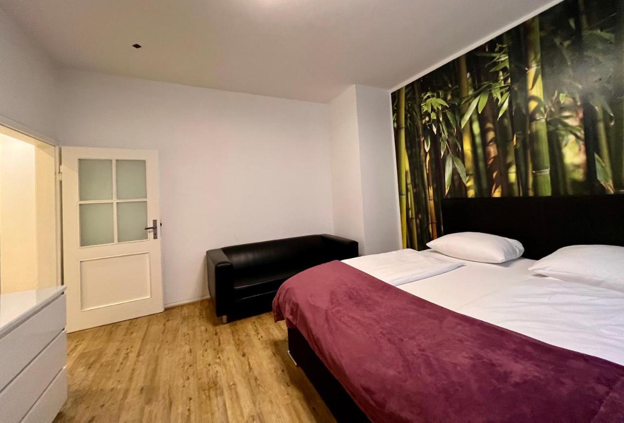 Altstadthotel Hayk Am Rhein Koln Bagian luar foto