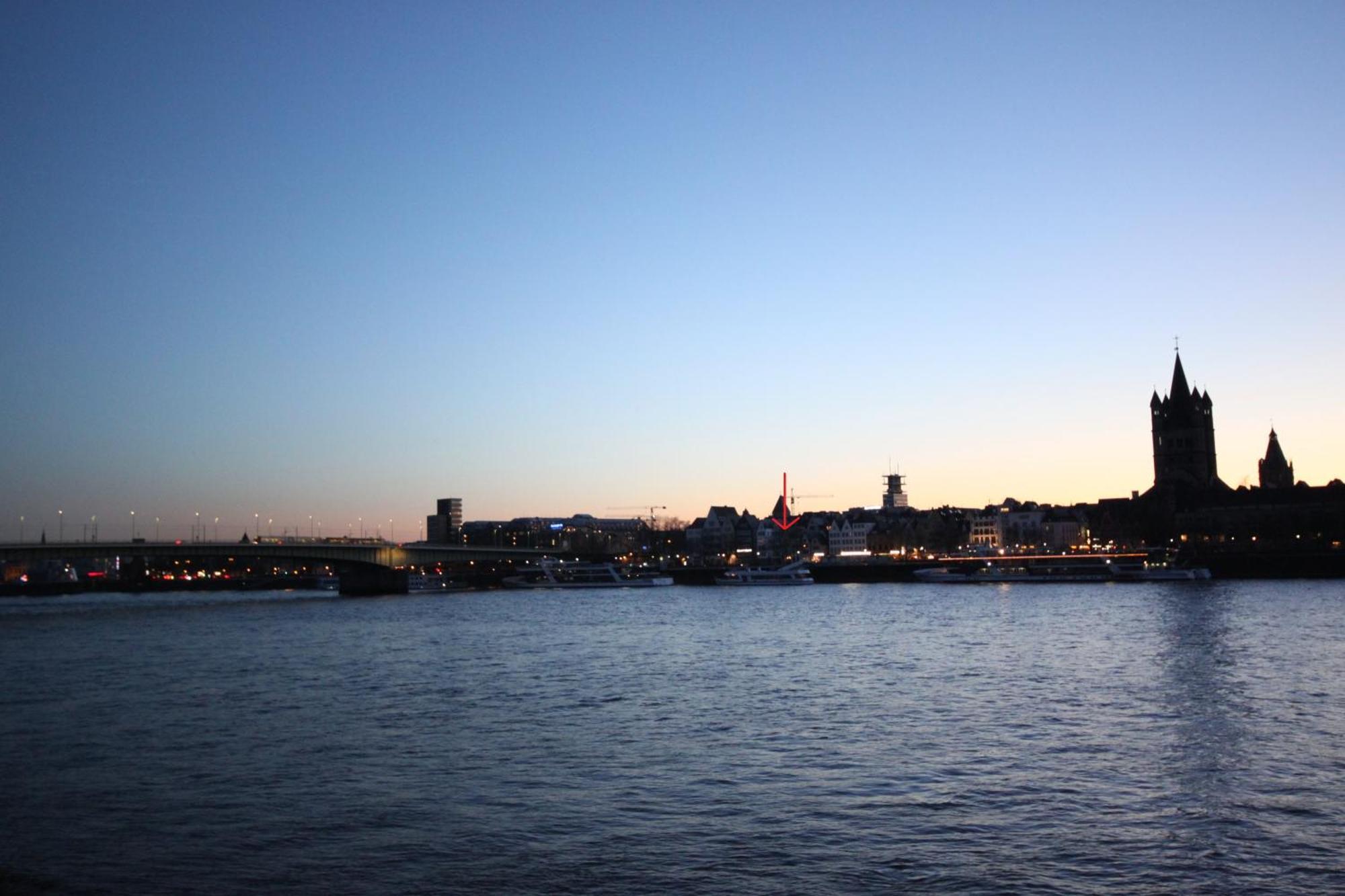 Altstadthotel Hayk Am Rhein Koln Bagian luar foto