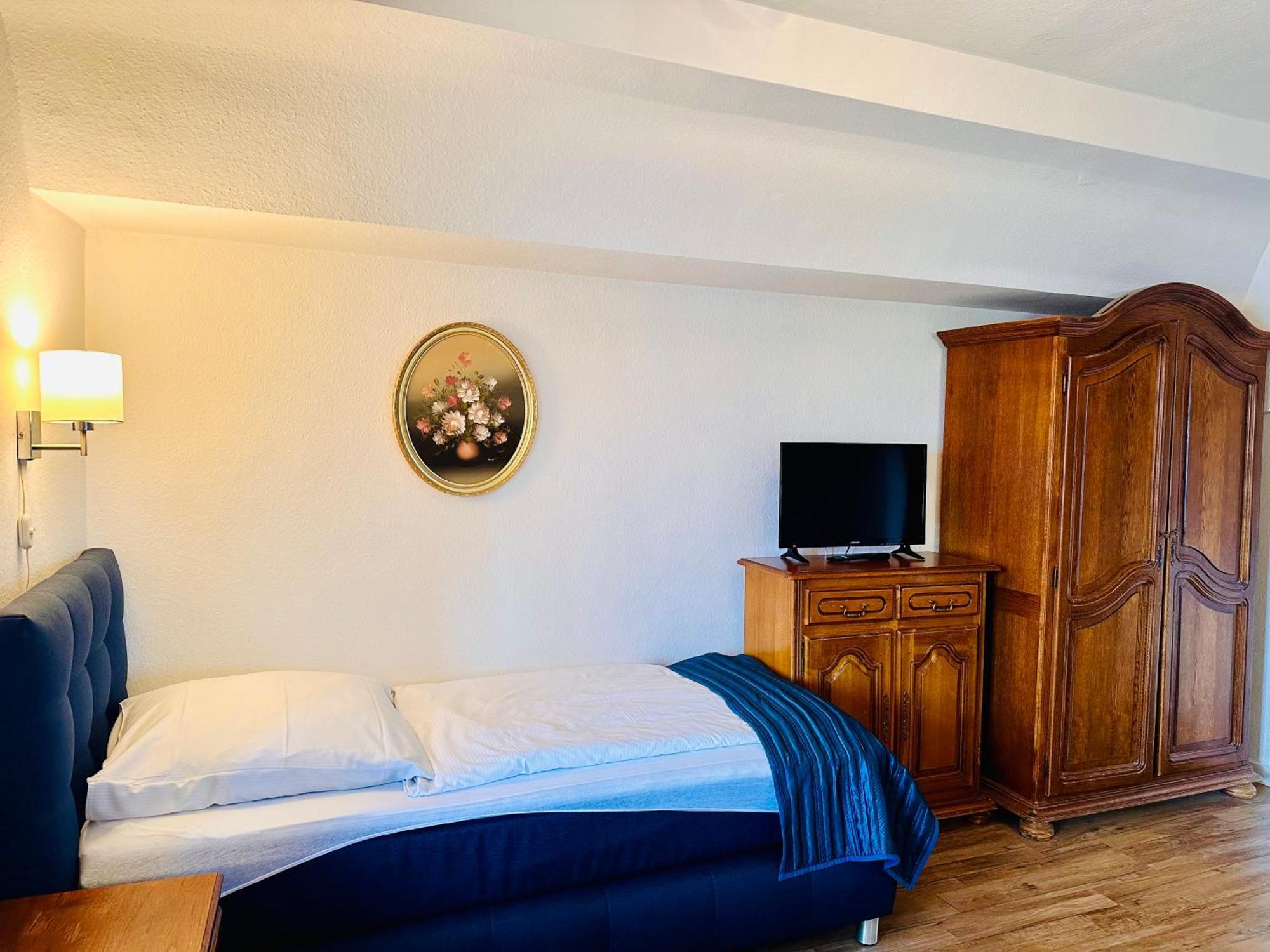 Altstadthotel Hayk Am Rhein Koln Bagian luar foto