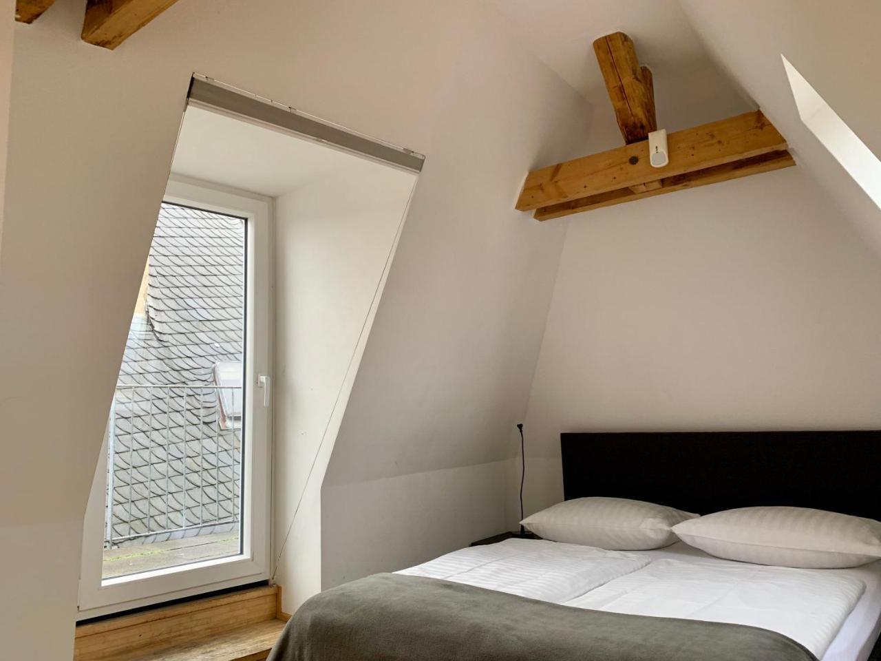 Altstadthotel Hayk Am Rhein Koln Bagian luar foto