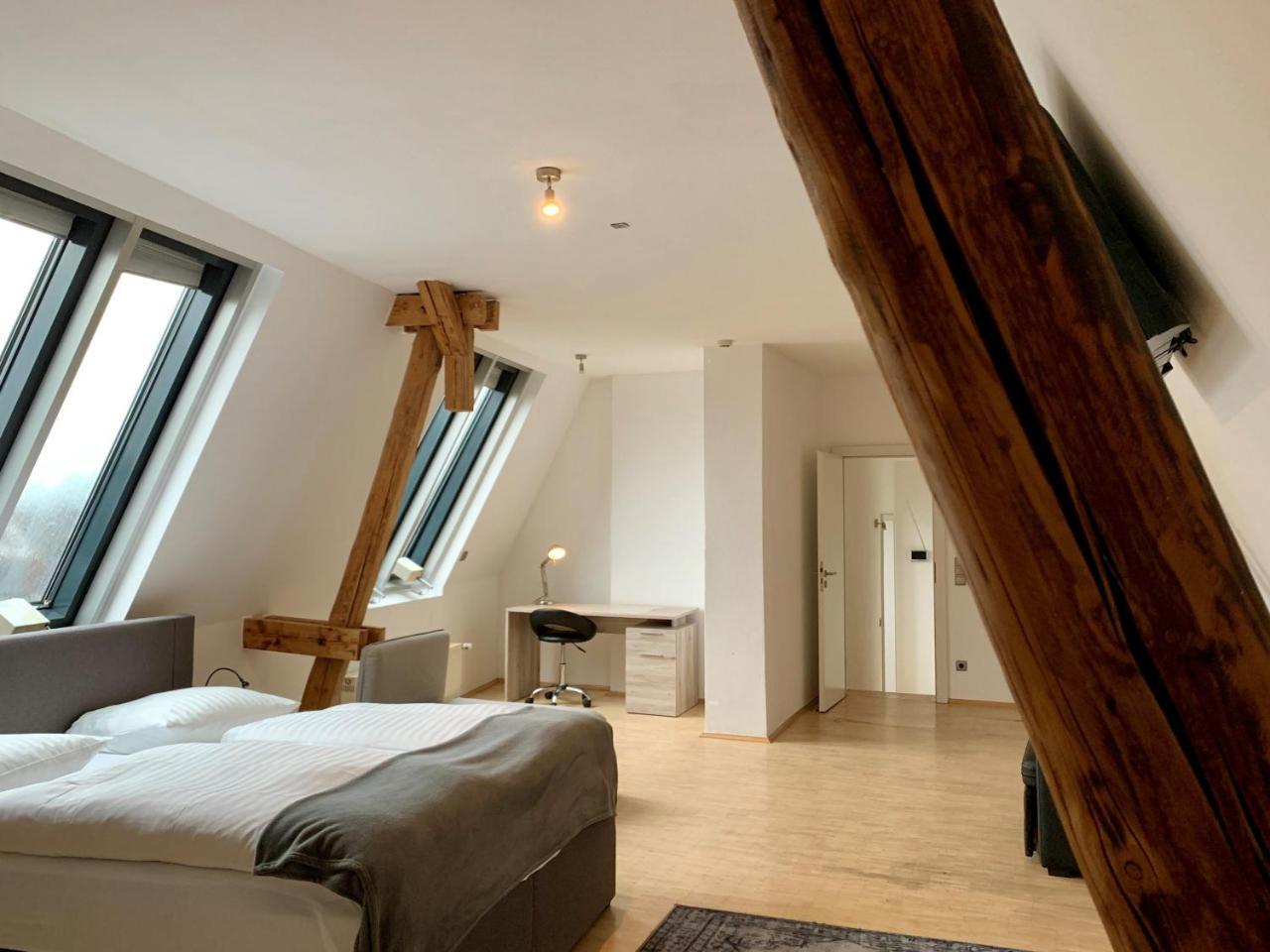 Altstadthotel Hayk Am Rhein Koln Bagian luar foto