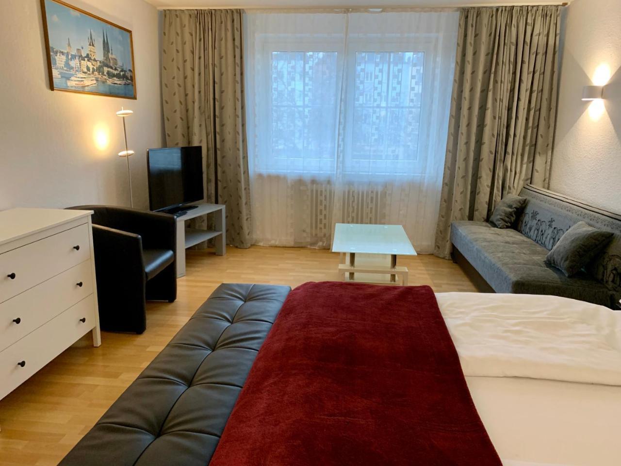 Altstadthotel Hayk Am Rhein Koln Bagian luar foto