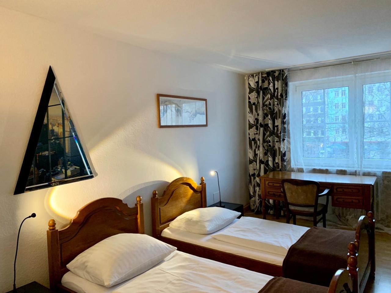 Altstadthotel Hayk Am Rhein Koln Bagian luar foto