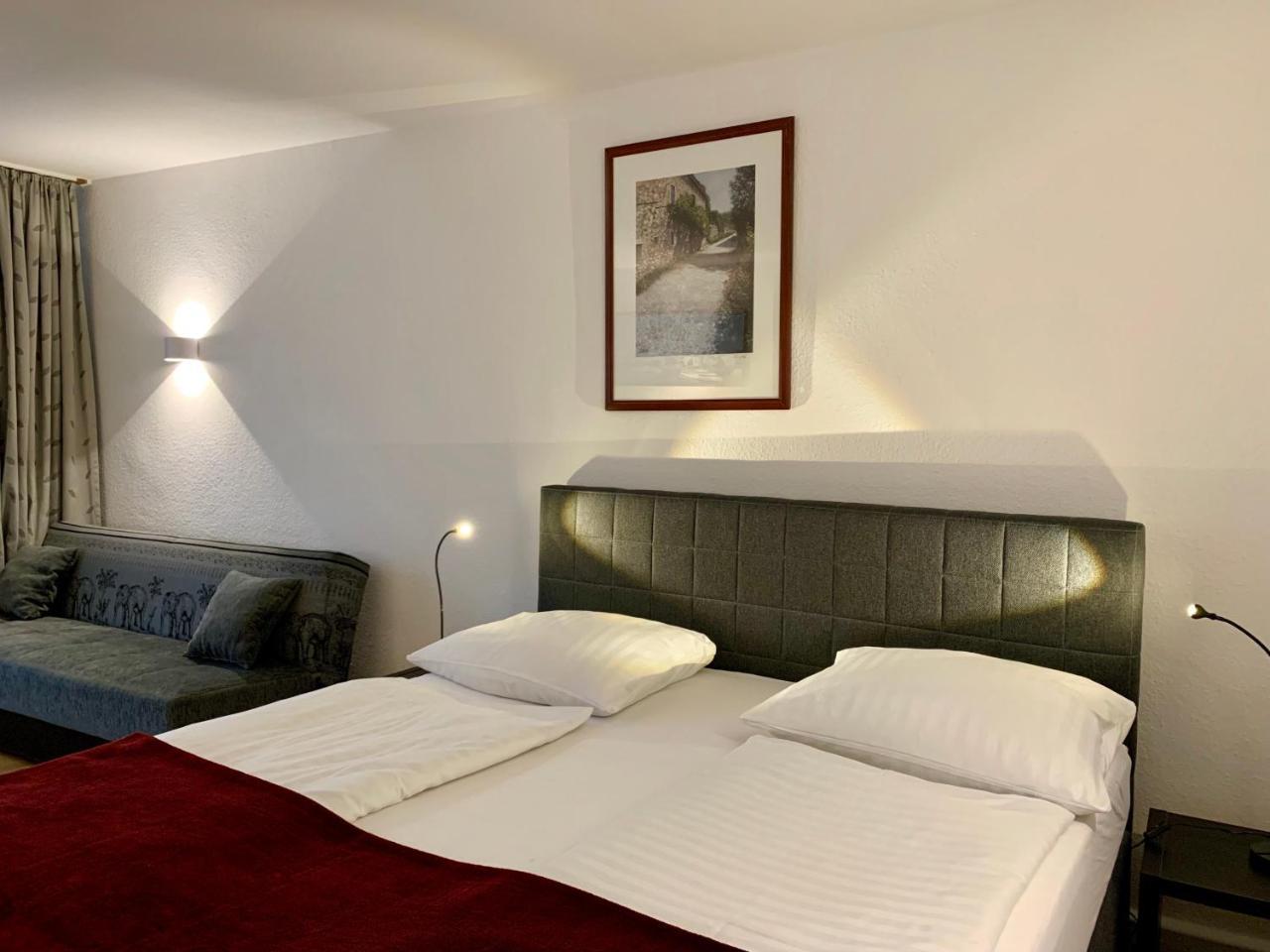 Altstadthotel Hayk Am Rhein Koln Bagian luar foto