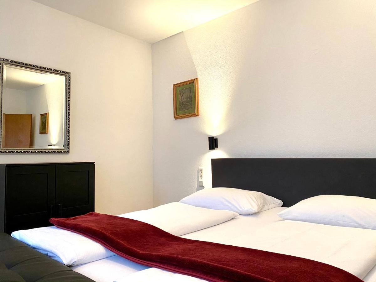 Altstadthotel Hayk Am Rhein Koln Bagian luar foto